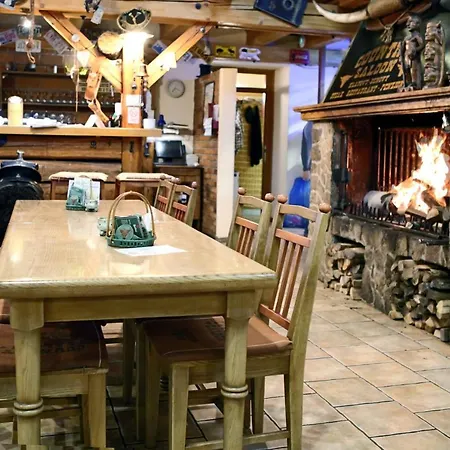 Steak Restaurant Country Saloon Penzion Klatovy