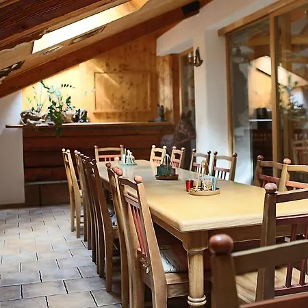 Konukevi Steak Restaurant Country Saloon Klatovy